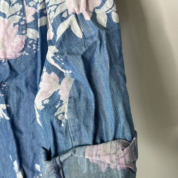 Standard Grace Floral Denim Blouse - Picture 5 of 7